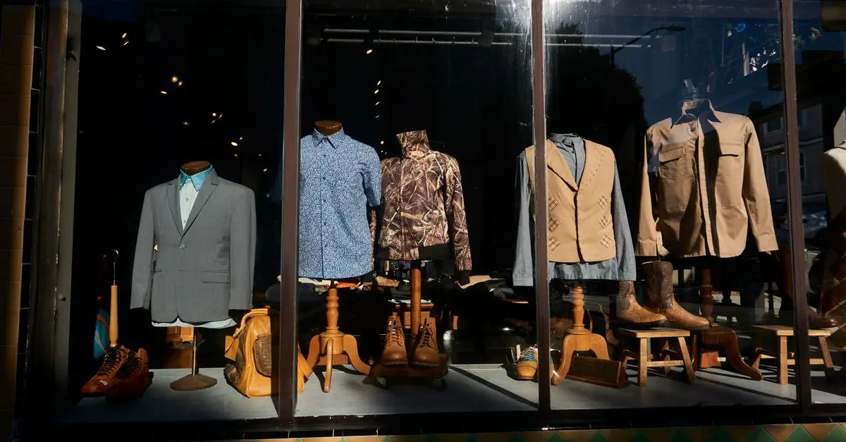 Comment choisir les couleurs idéales pour votre dressing homme